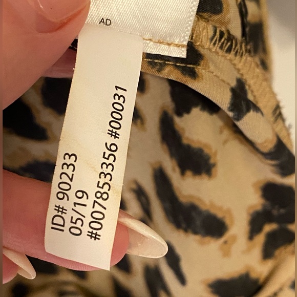 Express. Leopard Print Long Sleeved Dress 🐆 Size Large. 🖤 - Picture 6 of 9